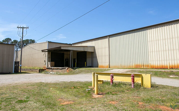 Pictures of Industrial property located at 1709 Gregory Rd, Statesville, NC 28677 for lease - image #1