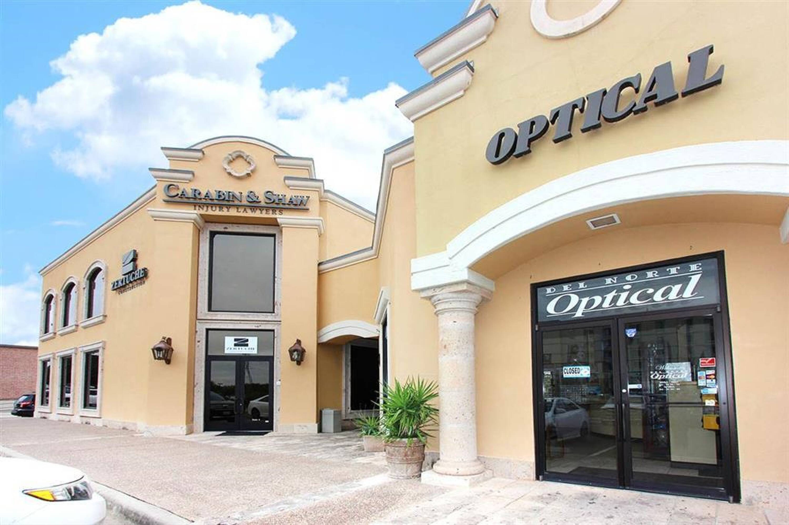 107 Calle Del Norte, Laredo, TX 78041