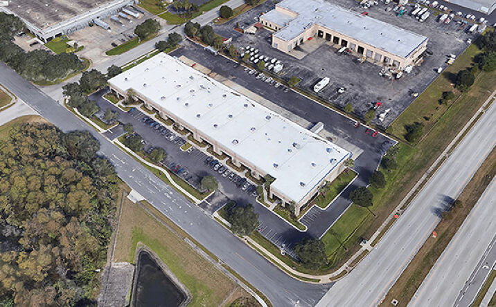 Pictures of Industrial property located at 2815 Directors Row, Orlando, FL 32809 for lease - image #1
