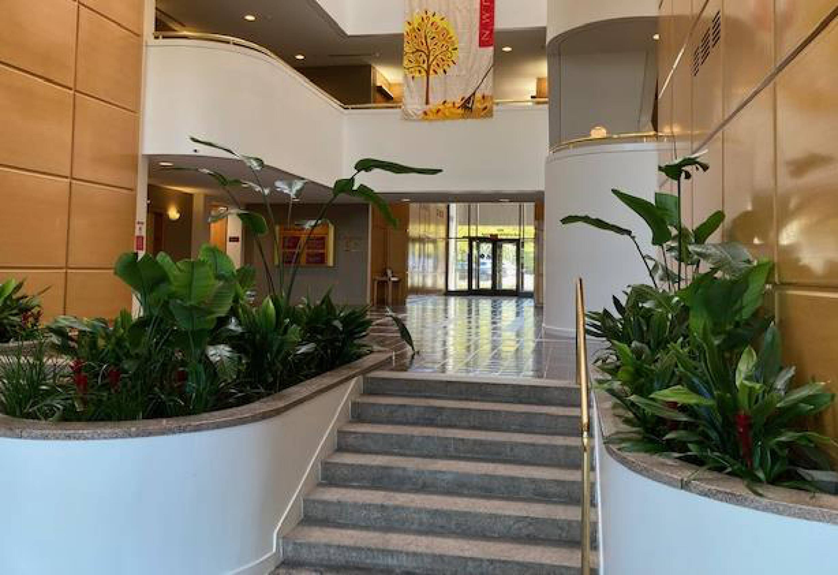 100 Grandview Rd, Braintree, MA 02184