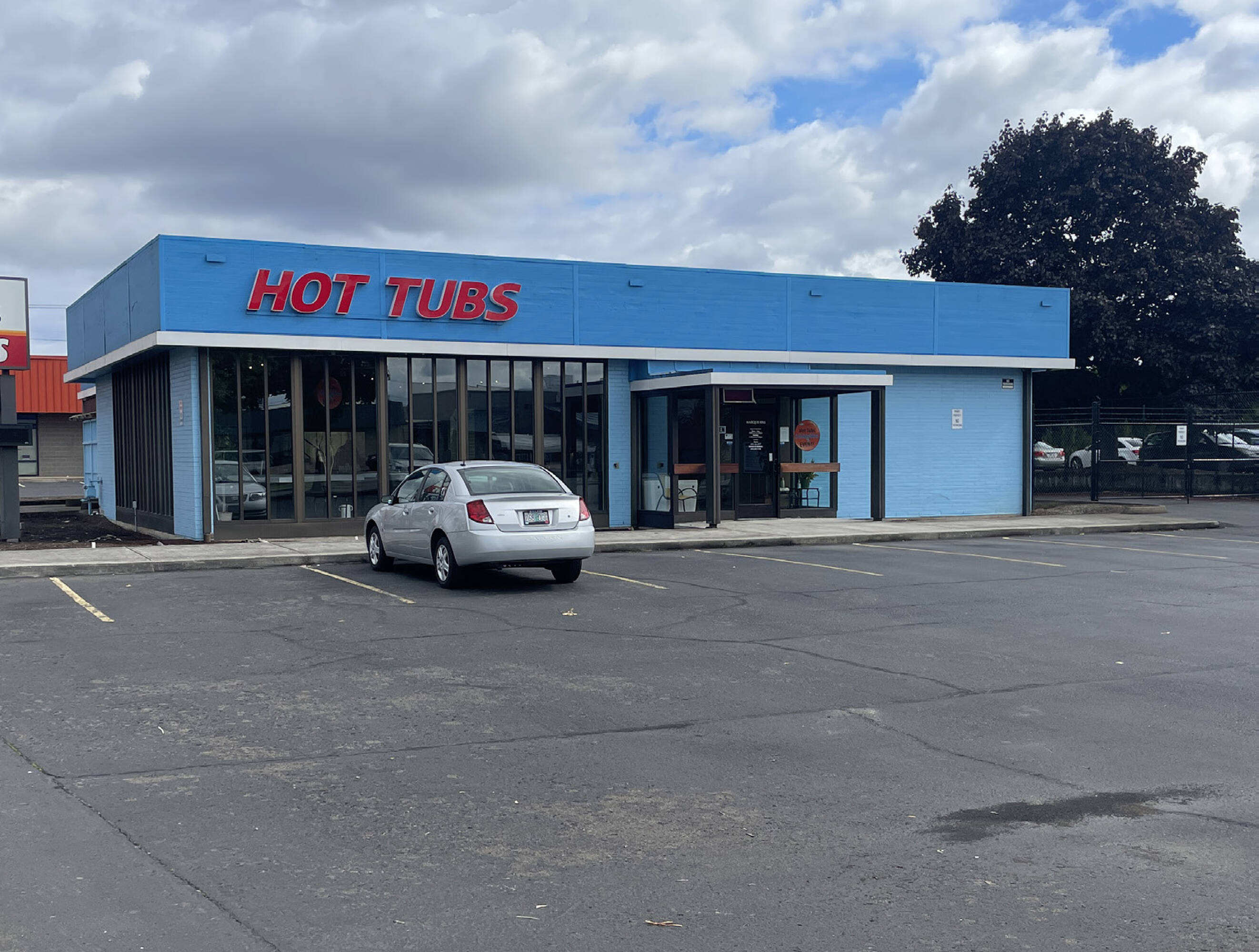 3966 Silverton Rd NE, Salem, OR 97305