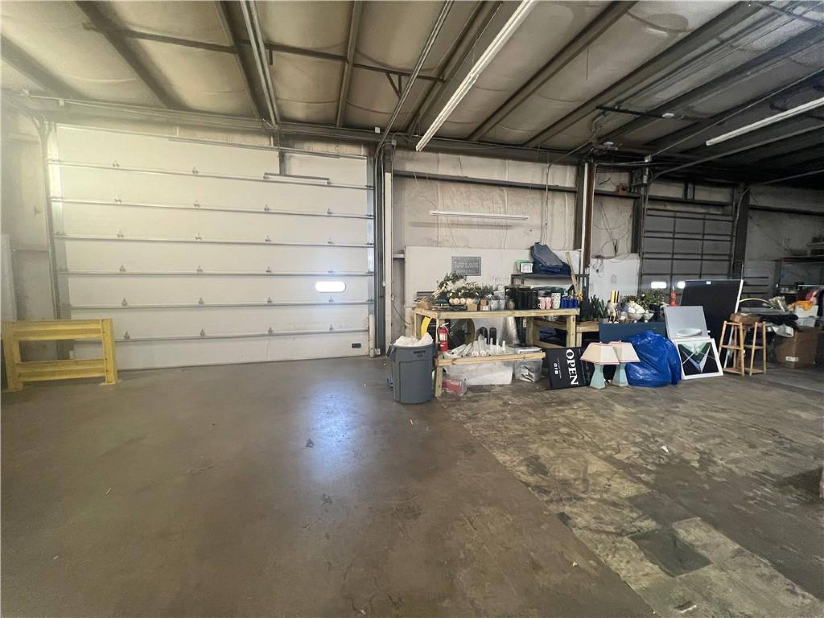 6840 N Oak Trafficway, Gladstone, MO 64118