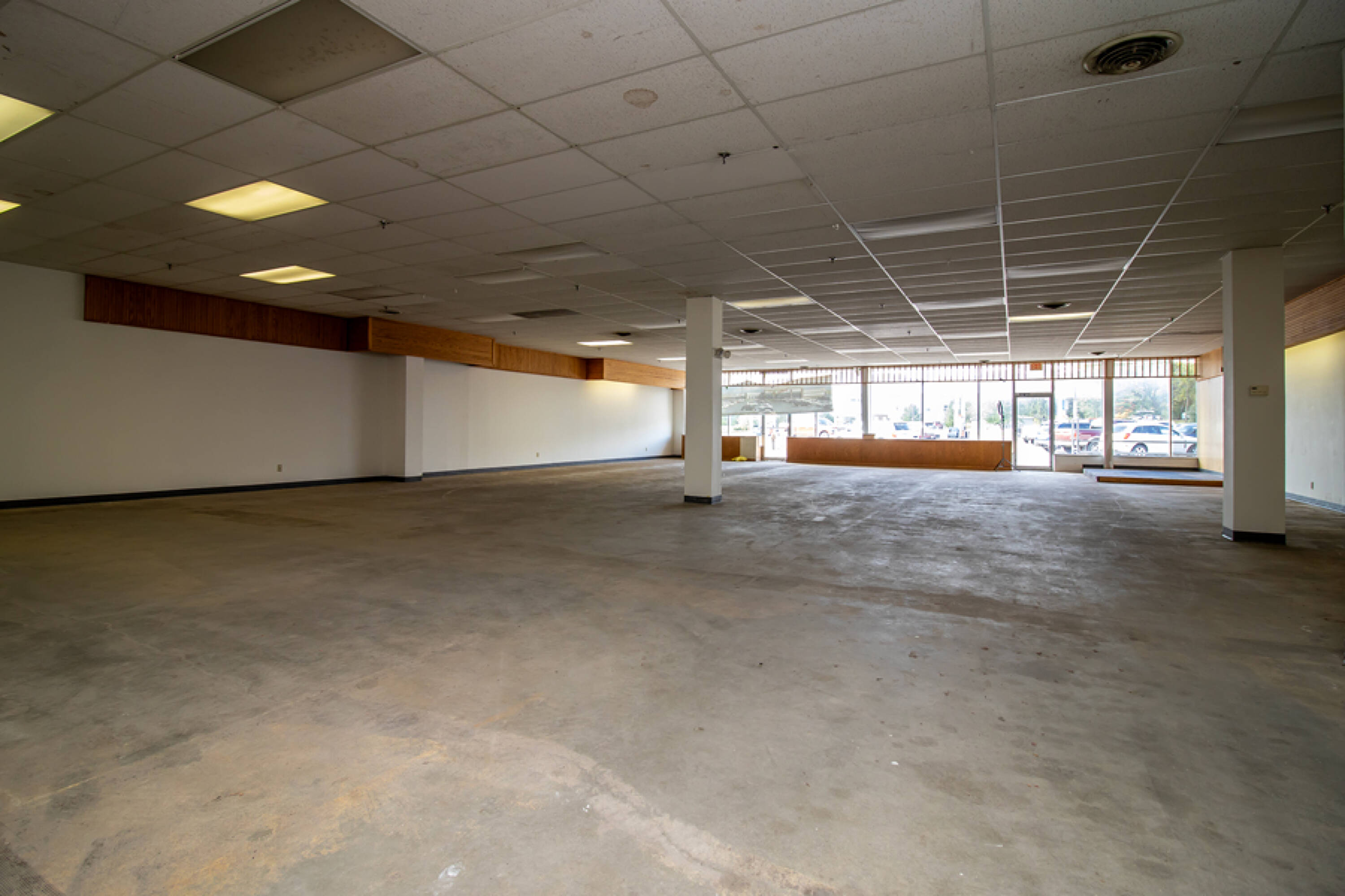 2015 S Broadway St, New Ulm, MN 56073