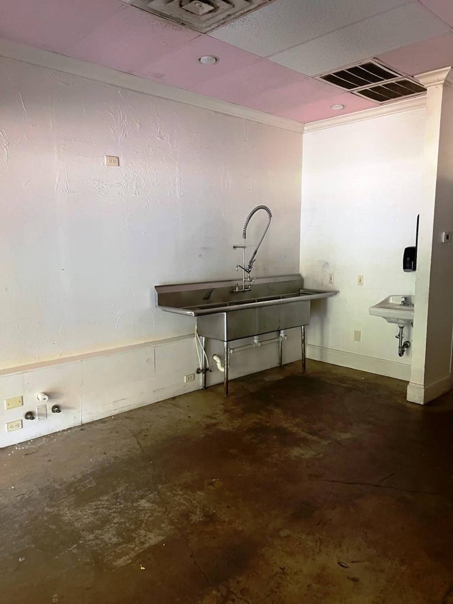 1679 Old Fannin Rd, Flowood, MS 39232