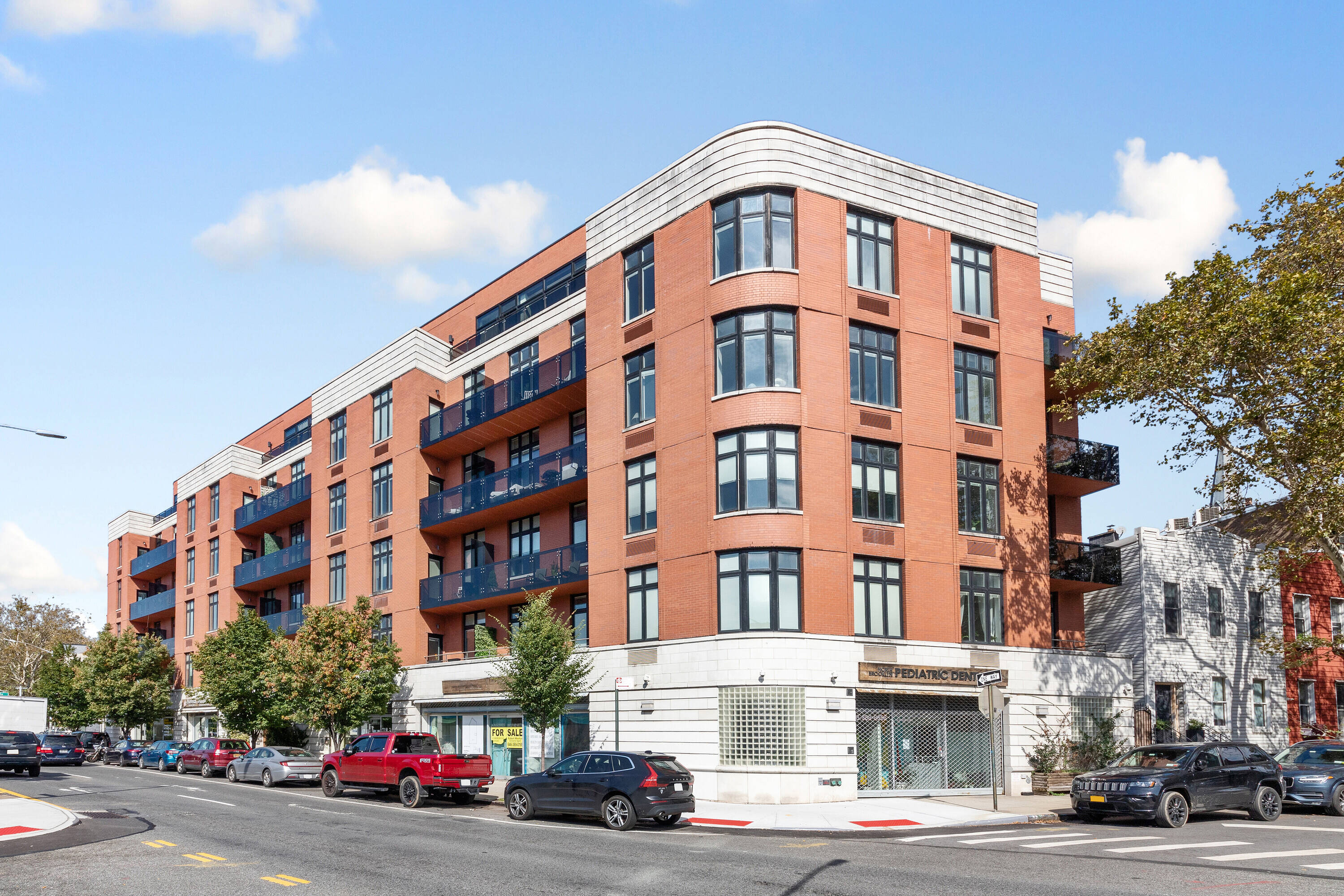 16 McGuinness Blvd S, Brooklyn, NY 11222