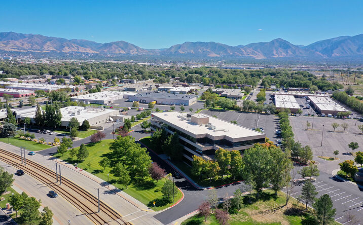Pictures of Office property located at 2835 S Decker Lake Dr, West Valley City, UT 84119 for lease - image #1