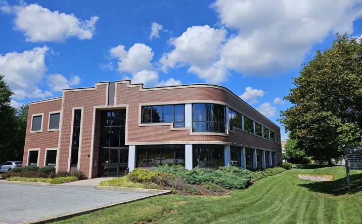 Pictures of Office property located at 1150 S Cedar Crest Blvd, Allentown, PA 18103 for lease - image #1