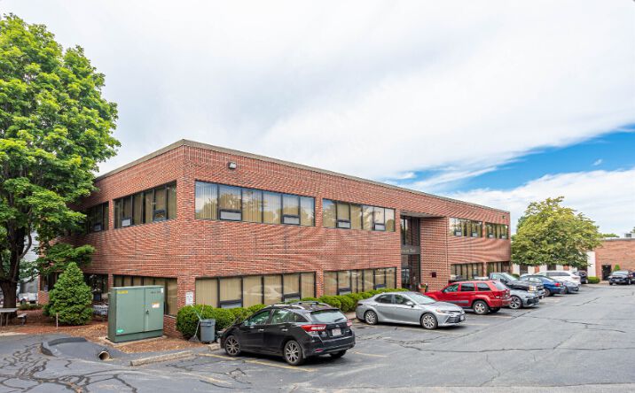 Pictures of Office property located at 100 Crescent Rd, Needham, MA 02494 for lease - image #1