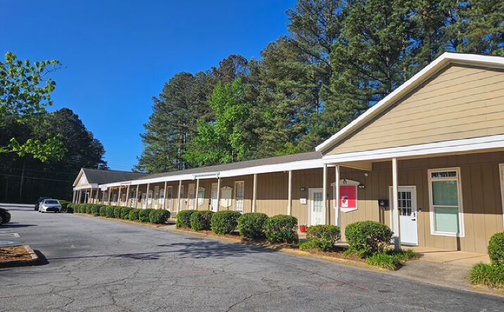 Pictures of Retail, Office property located at 4650 Flat Shoals Rd, Union City, GA 30291 for lease - image #1