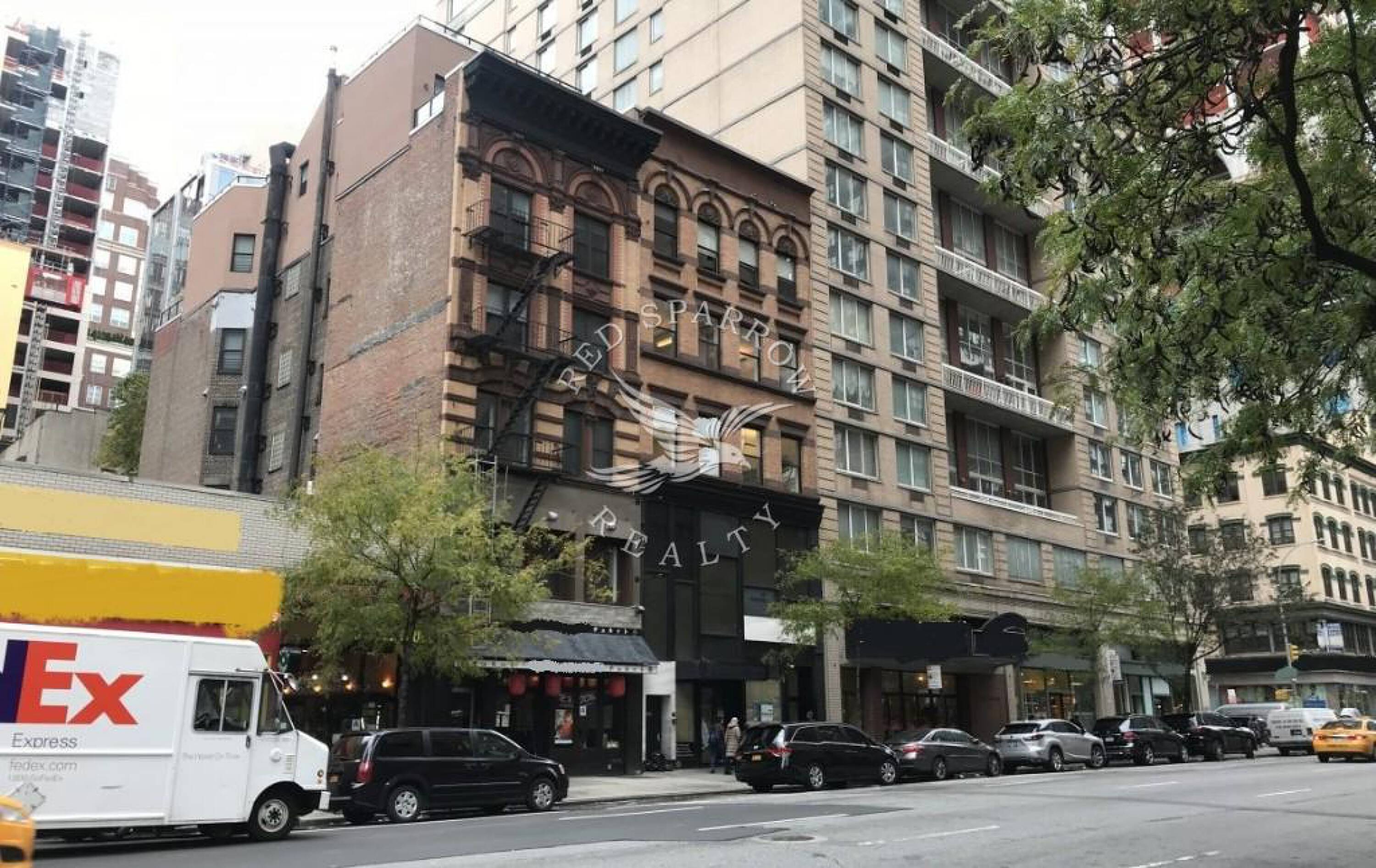 1200 3Rd Ave New York Ny 10021 - w4hp34m