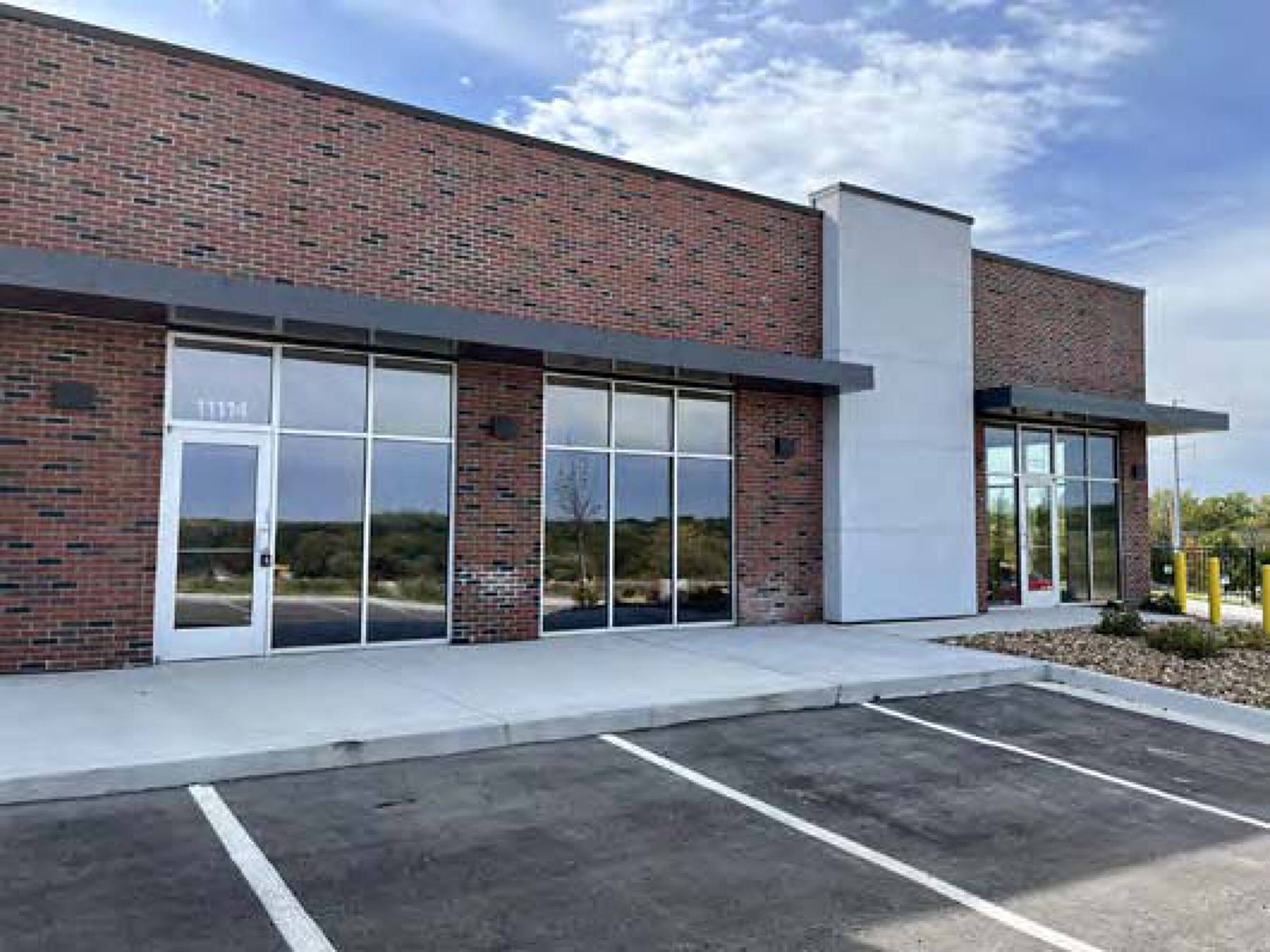 1111211116 E. US 24 Highway, Independence, MO 64054