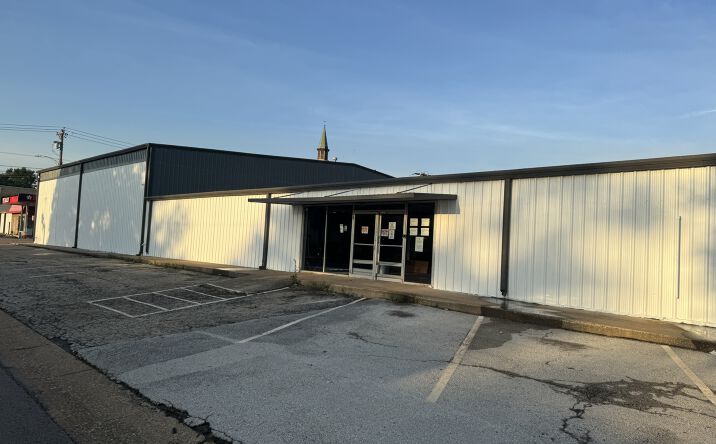 Pictures of Industrial property located at 301 S Bolton St, Jacksonville, TX 75766 for lease - image #1