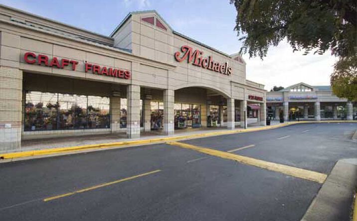 Pictures of Retail property located at 11600-11694 Plaza America Dr, Reston, VA 20190 for lease - image #1