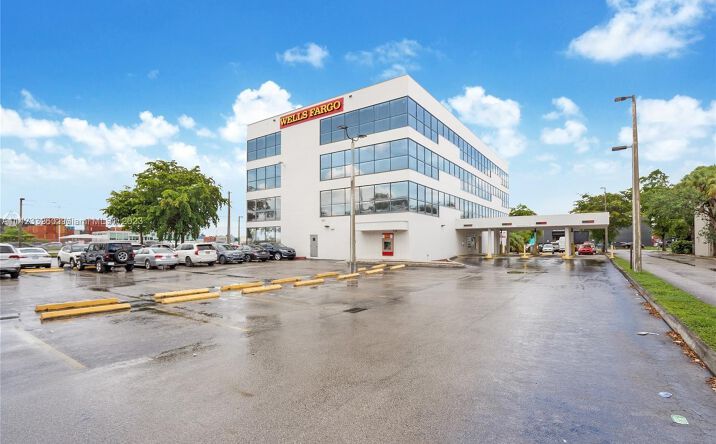 Pictures of Office property located at 4995 NW 72nd Ave # 202, Miami, FL 33166 for lease - image #1