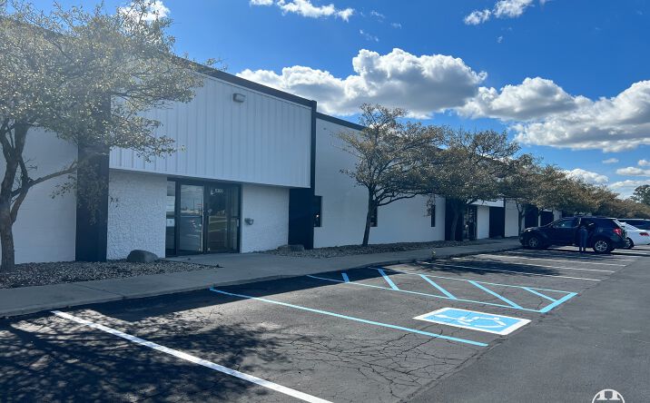 Pictures of Industrial property located at 5303 W 86th St, Indianapolis, IN 46268 for lease - image #1