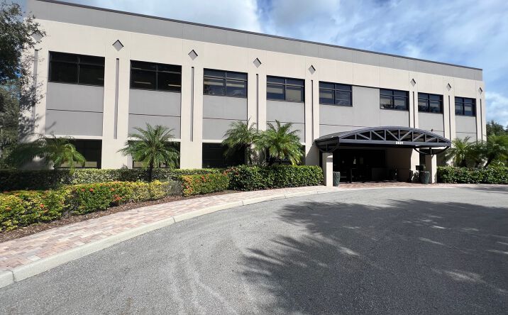 Pictures of Office property located at 2621 Cattlemen Rd, Sarasota, FL 34232 for lease - image #1