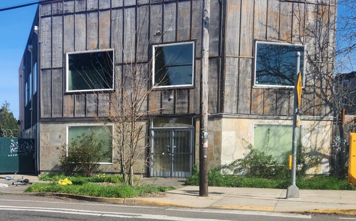 Pictures of Retail, Office, Special Purpose property located at 6031 SE Foster Rd, Portland, OR 97206 for lease - image #1