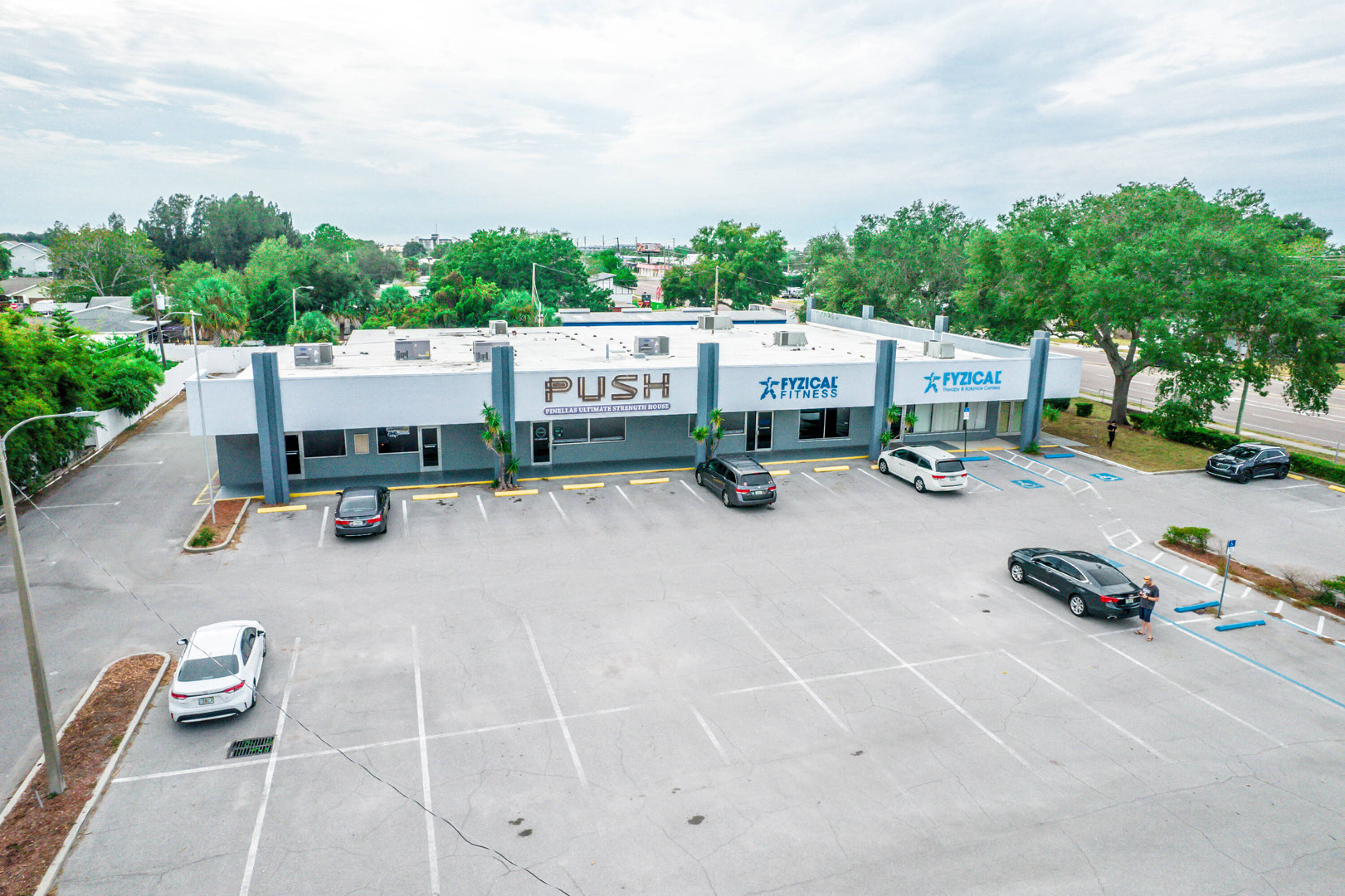 14280 Walsingham Rd, Largo, FL 33774