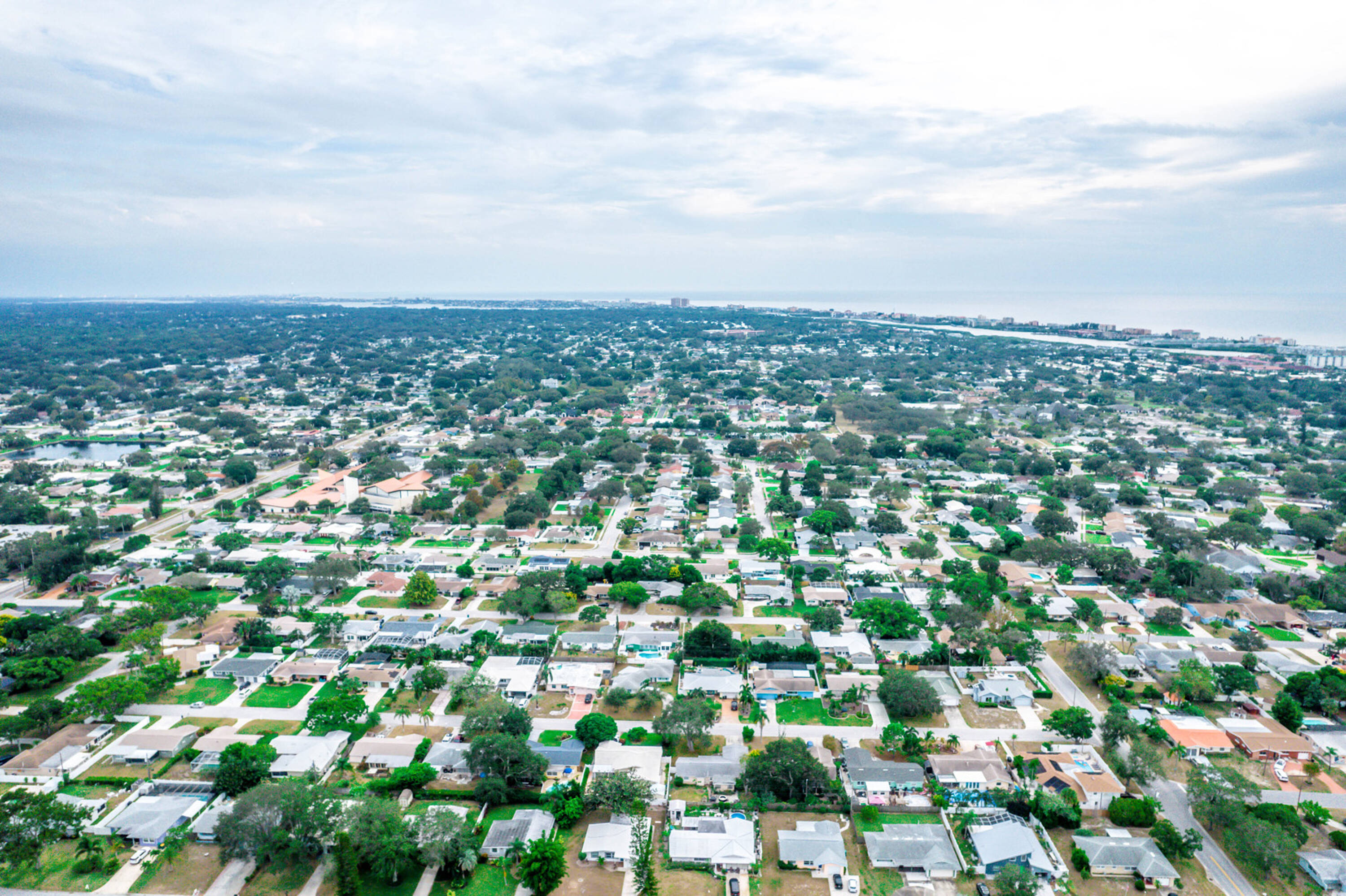 14280 Walsingham Rd, Largo, FL 33774