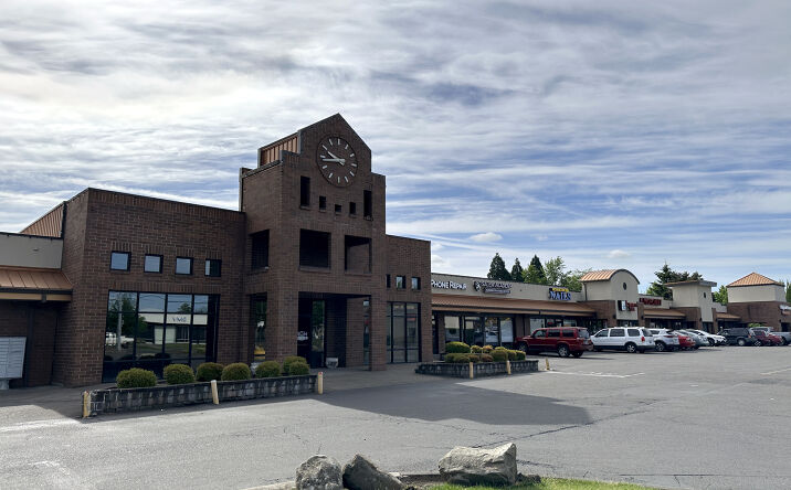 Pictures of Retail property located at 922 Lancaster Dr NE, Salem, OR 97301 for lease - image #1