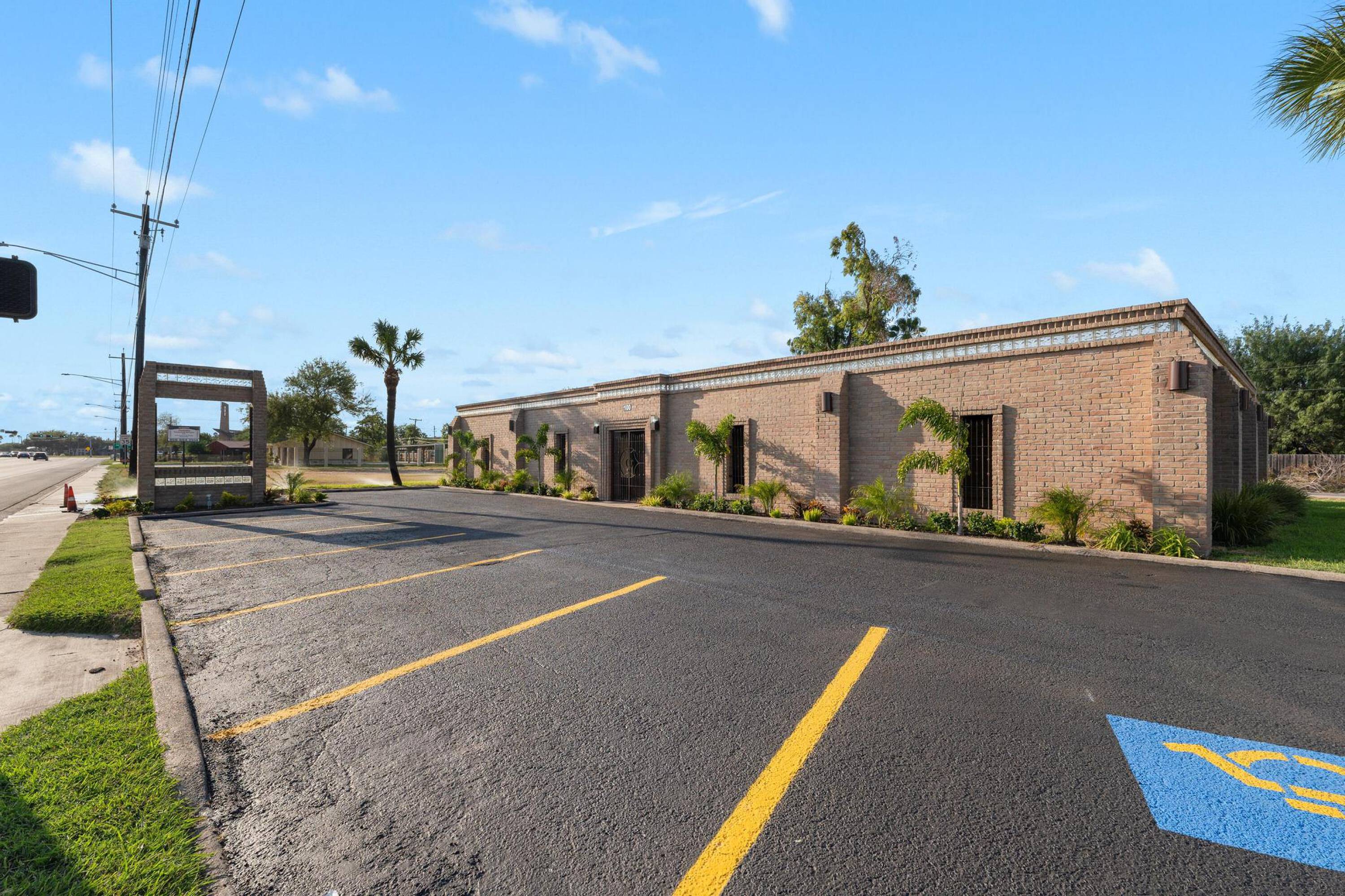100 E Pecan Blvd, McAllen, TX 78501