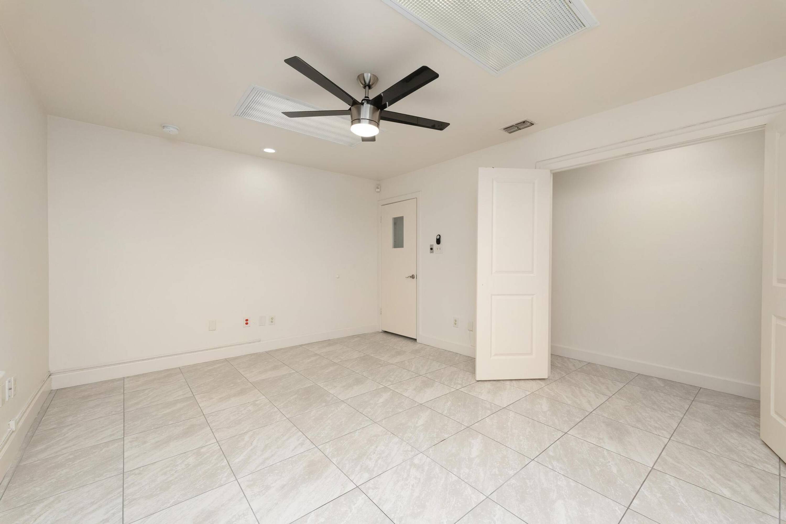 100 E Pecan Blvd, McAllen, TX 78501