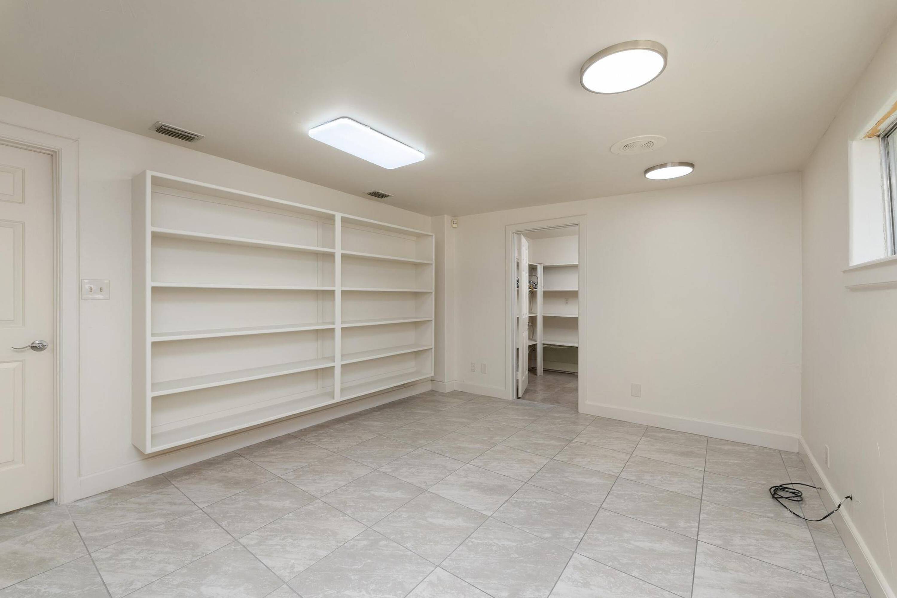 100 E Pecan Blvd, McAllen, TX 78501