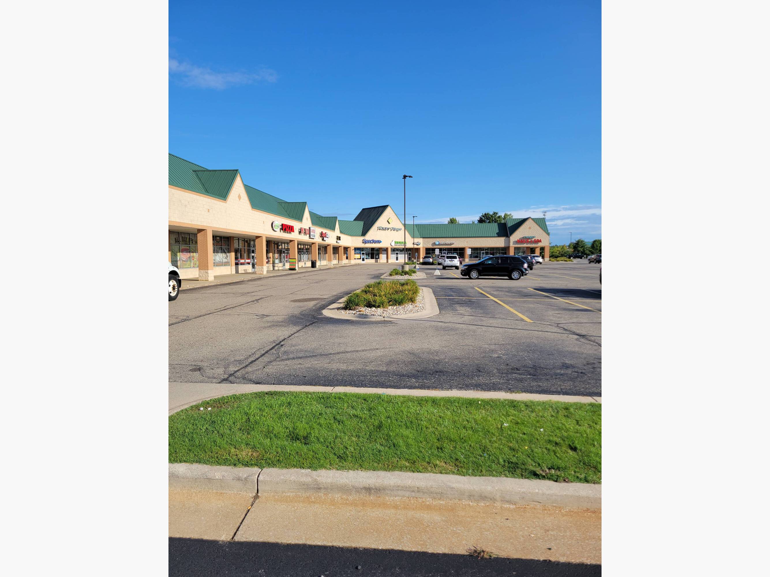 12719 Riley St, Holland, MI 49424