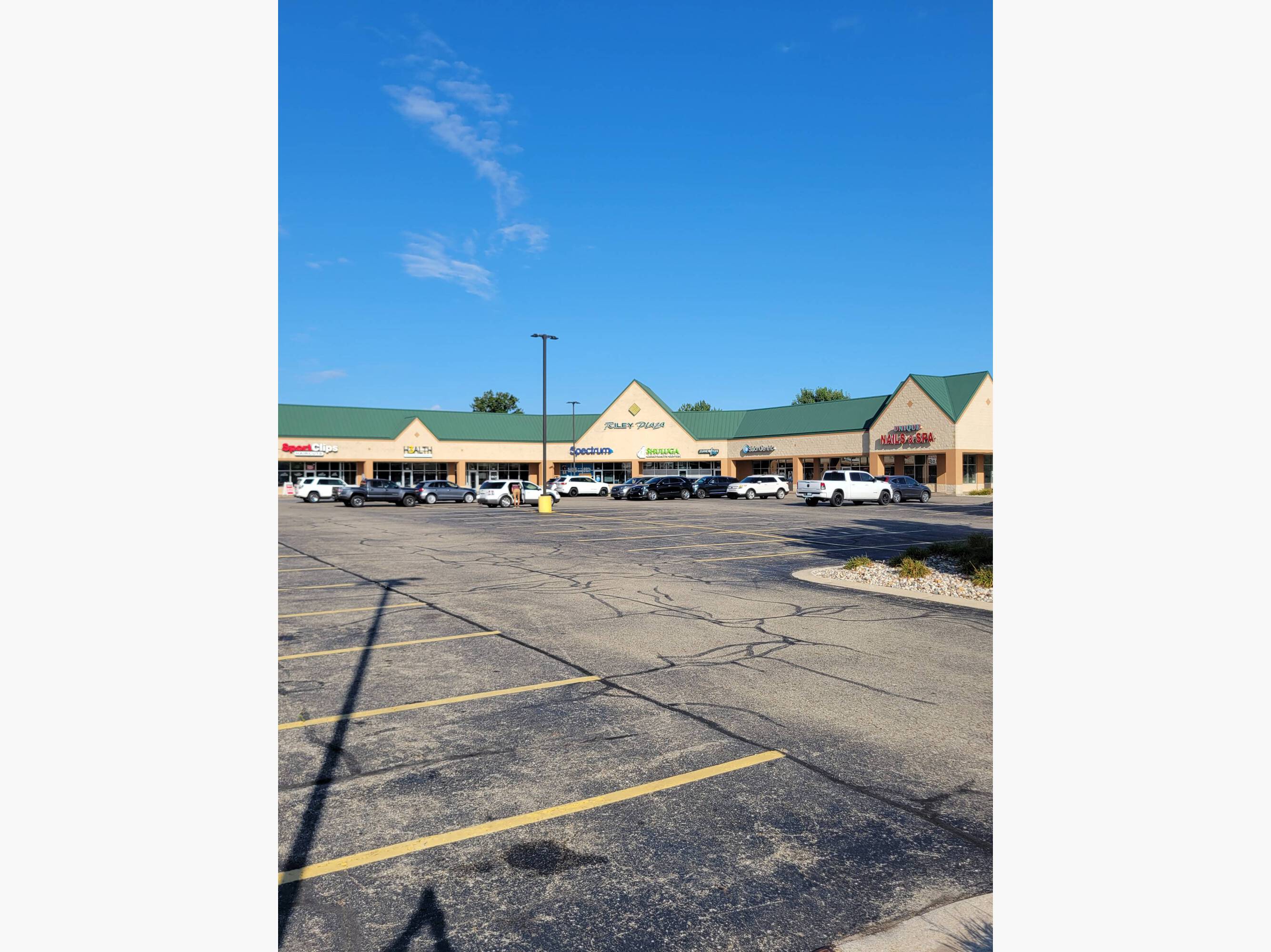 12719 Riley St, Holland, MI 49424