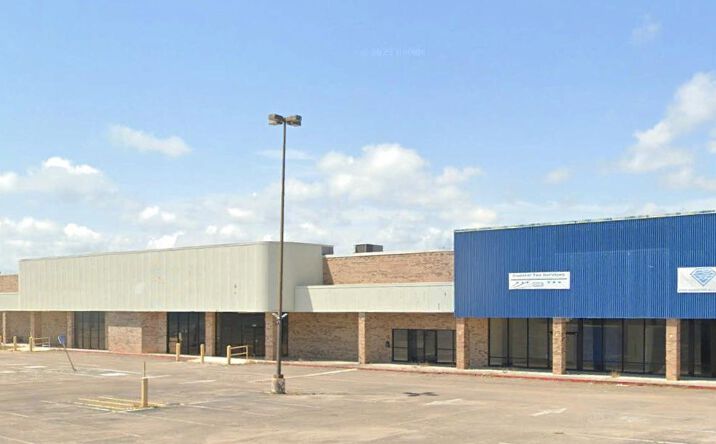 Pictures of Retail, Office, Industrial property located at 376 Pass Rd, Gulfport, MS 39507 for lease - image #1