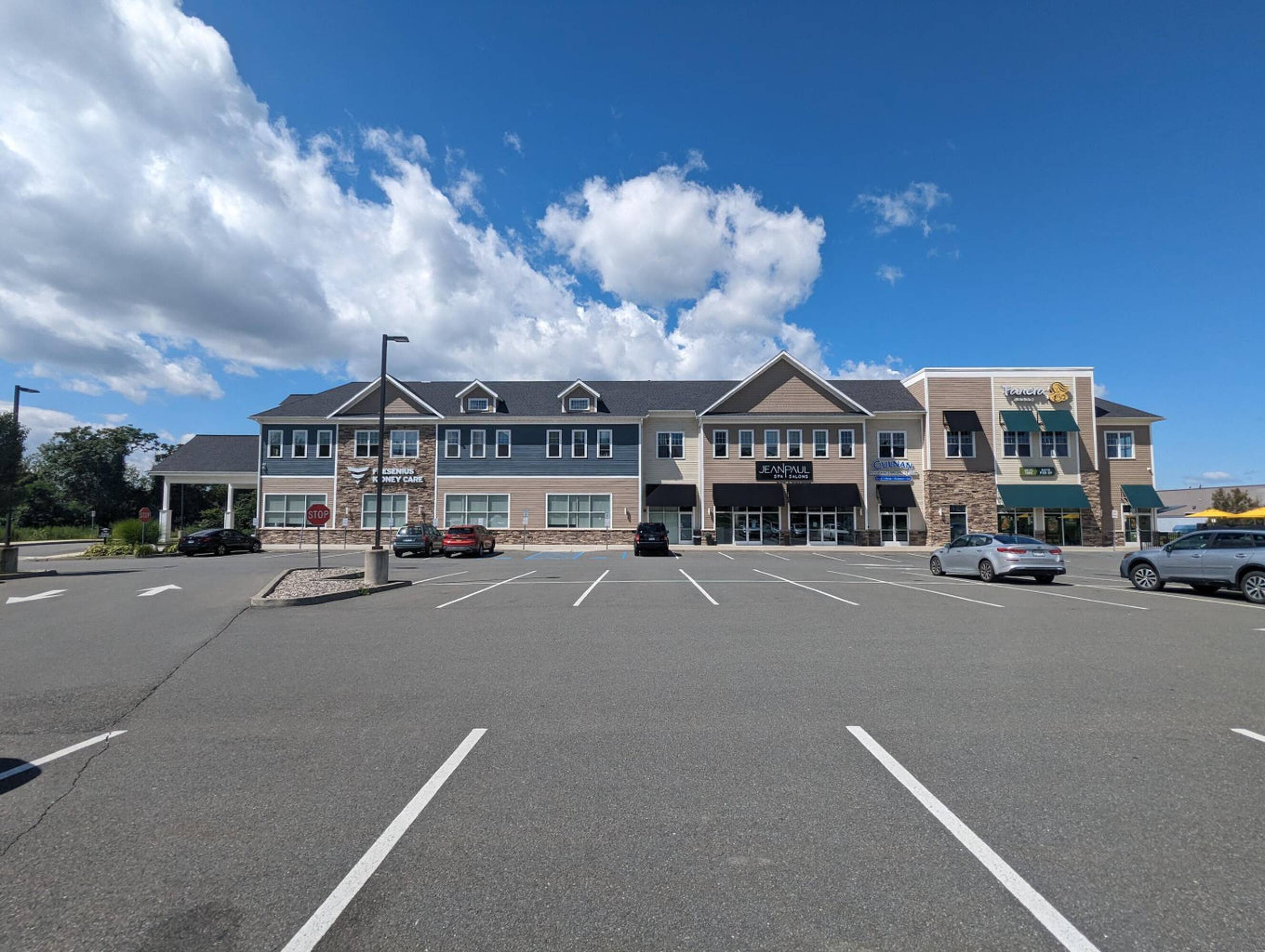 16 N Greenbush Rd, Troy, NY 12180