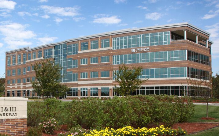 Pictures of Office property located at 11460 Tomahawk Creek Pkwy, Leawood, KS 66211 for lease - image #1