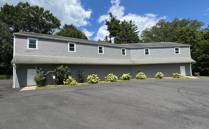 Pictures of Retail, Office property located at 43 Jinny Hill Rd, Cheshire, CT 06410 for lease - image #1