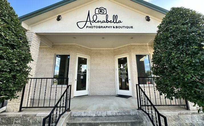 Pictures of Office, Retail property located at 1110 S Friendswood Dr, Friendswood, TX 77546 for lease - image #1