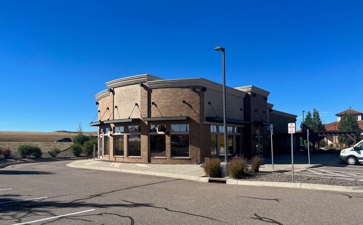 Pictures of Restaurant property located at 9846 Zenith Meridian Dr, Englewood, CO 80112 for lease - image #1