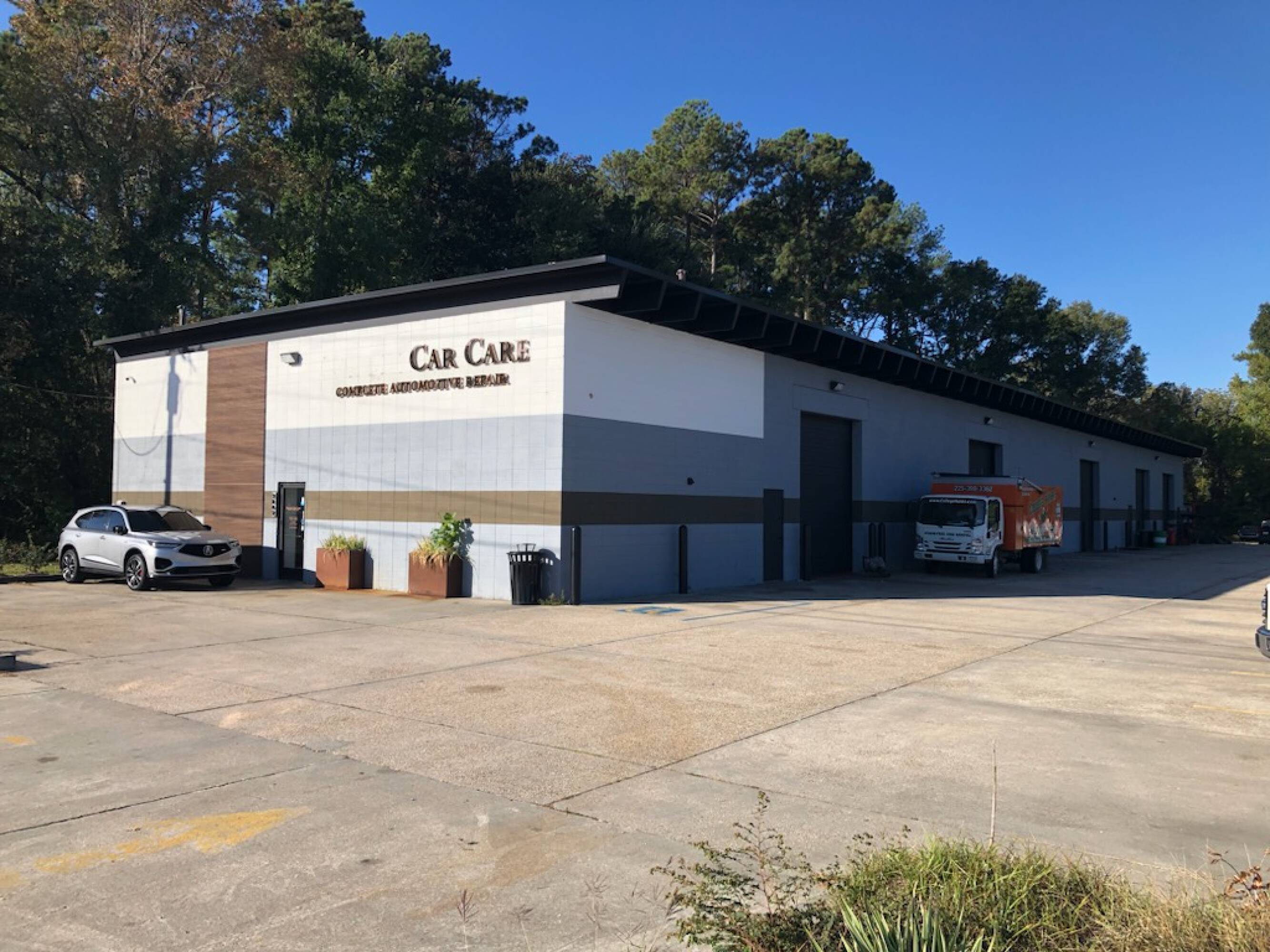 2862 O'Neal Ln, Baton Rouge, LA 70816