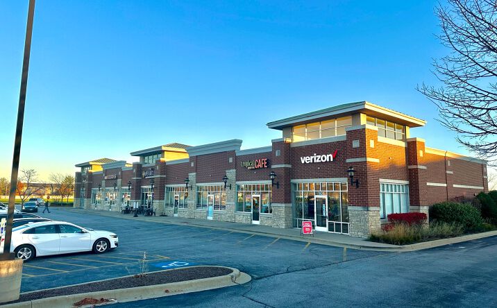 Pictures of Retail property located at 7101 W 183rd Street, Tinley Park, IL 60477 for lease - image #1
