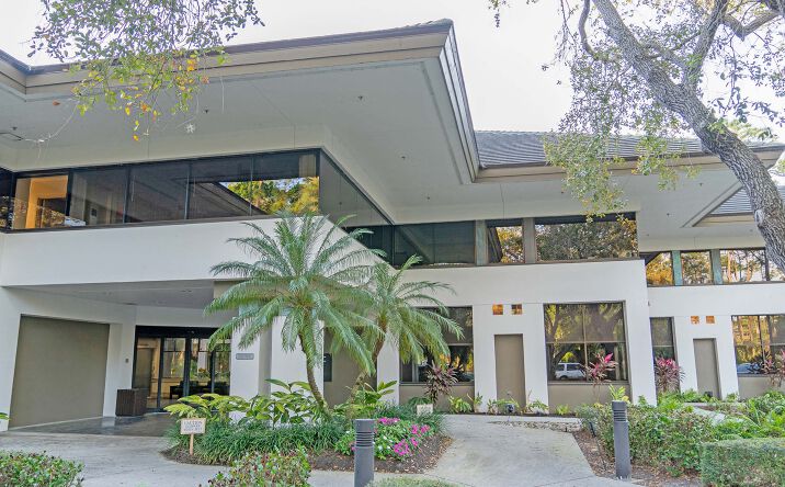 Pictures of Office property located at 3200 Bailey Ln, Naples, FL 34105 for lease - image #1