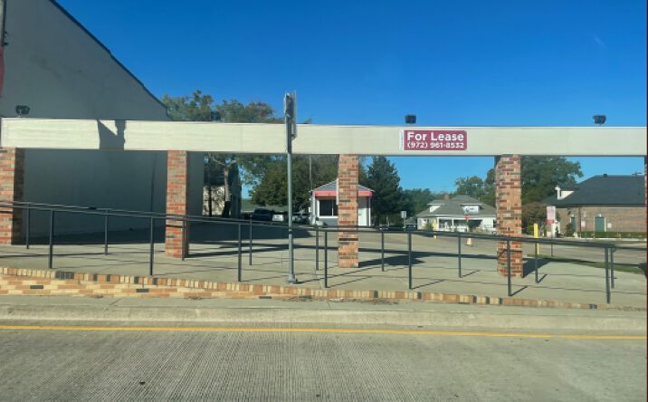 Pictures of Retail property located at 111 N Goliad St, Rockwall, TX 75087 for lease - image #1