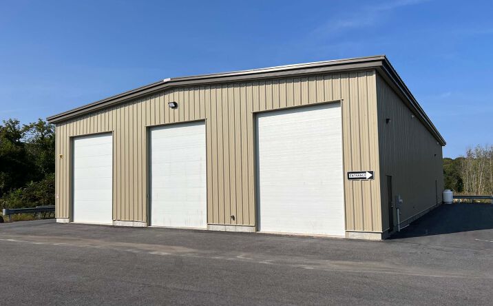 Pictures of Industrial property located at 185 Warren Avenue, Westbrook, ME 04092 for lease - image #1