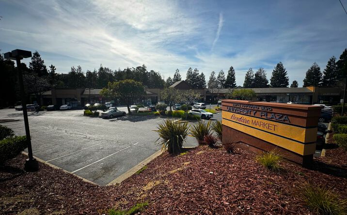 Pictures of Retail property located at 26775 Hayward Blvd, Hayward, CA 94542 for lease - image #1