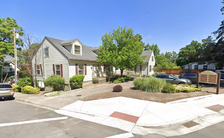 Pictures of Retail, Office, Special Purpose property located at 290 N Main St, Ashland, OR 97520 for lease - image #1