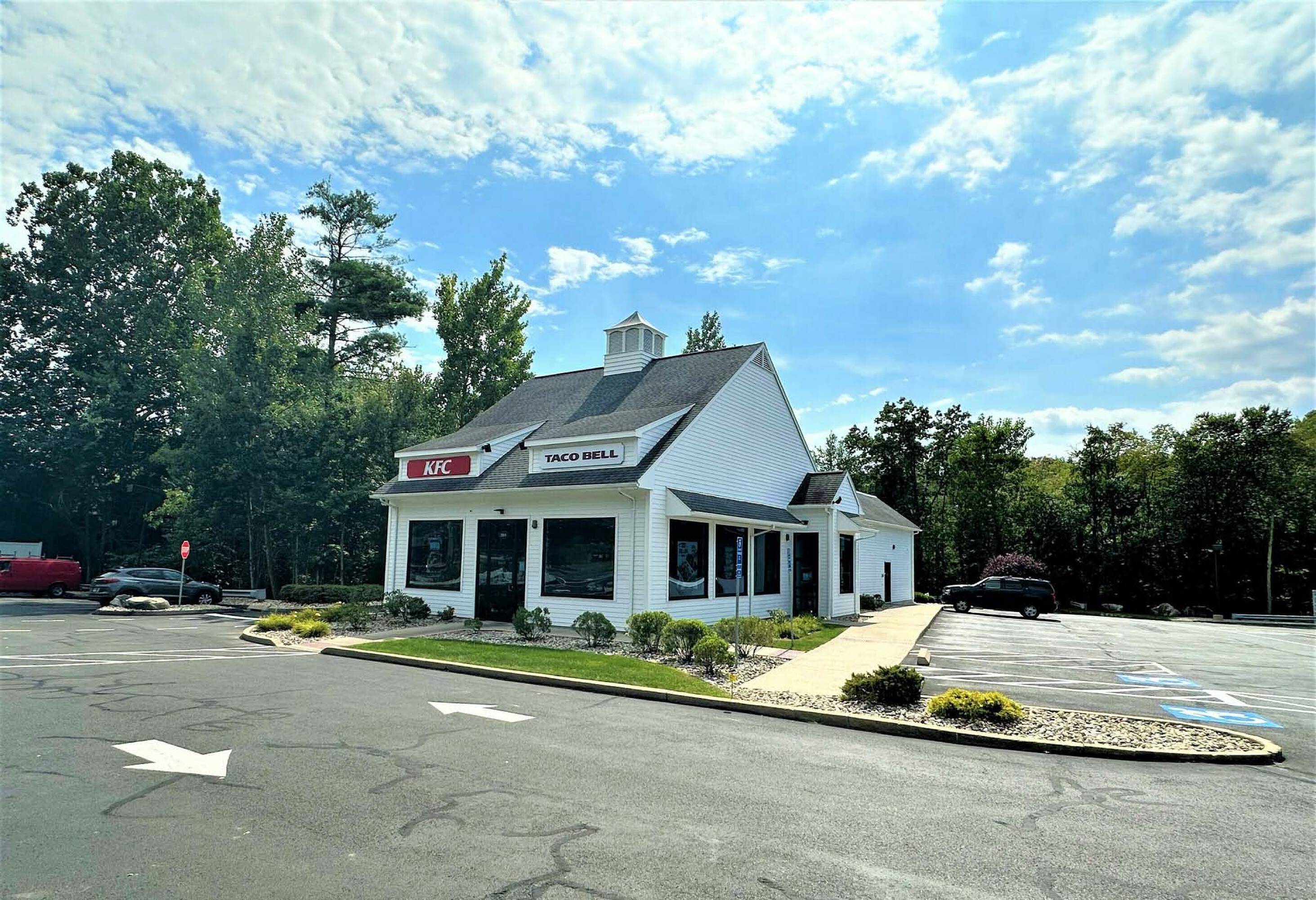 250 Albany Turnpike, Canton, CT 06019