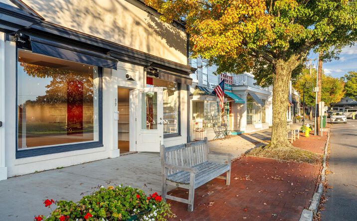 99 Jobs Ln, Southampton, NY 11968 | Crexi.com