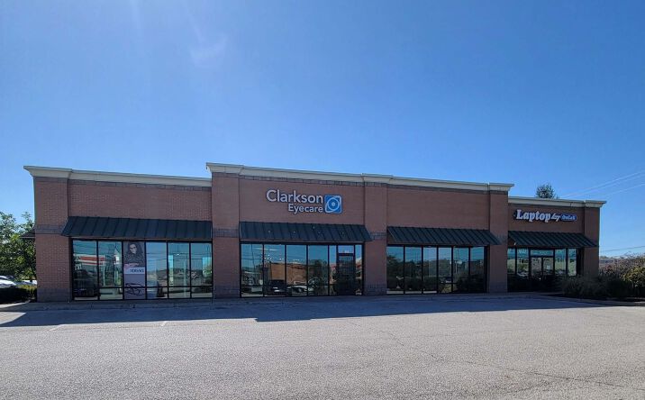 Pictures of Retail property located at 8629-8637 N Pavilion Drive, Beckett Ridge, OH 45069 for lease - image #1