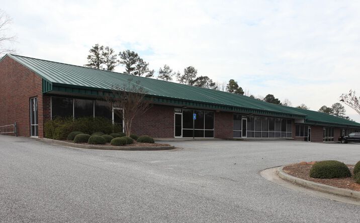 Pictures of Retail property located at 1025 Union Center Dr, Alpharetta, GA 30004 for lease - image #1