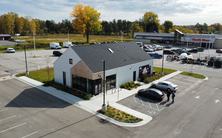 Pictures of Retail property located at 2550 E M 21, Corunna, MI 48817 for lease - image #1