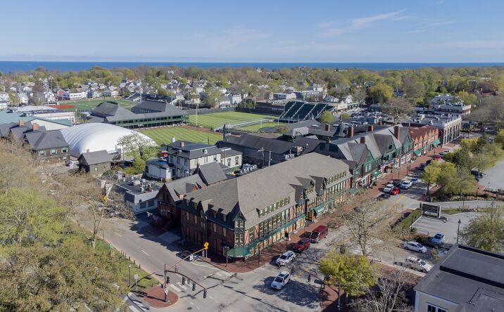 Pictures of Office property located at 174 Bellevue Ave, Newport, RI 02840 for lease - image #1