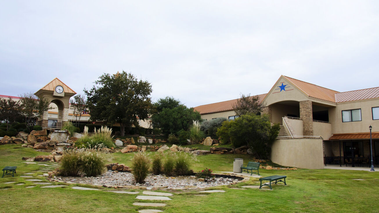 3980 Boat Club Rd, Lake Worth, TX 76135 Retail Space for Lease 3980