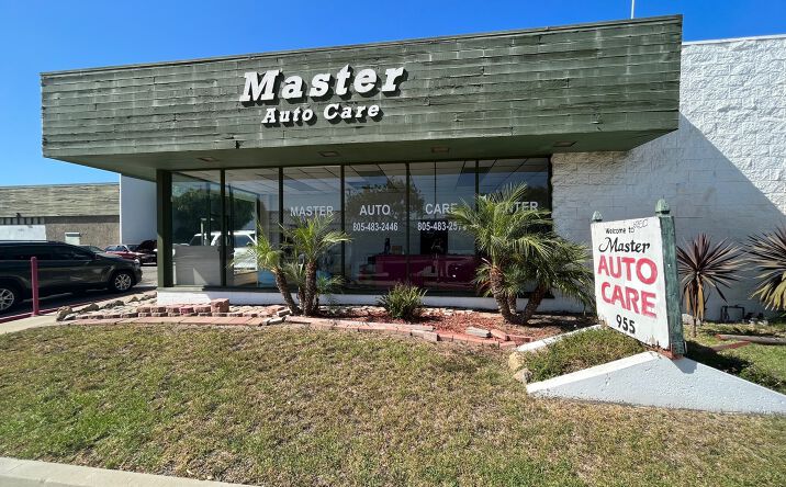 Pictures of Retail property located at 955 S A St, Oxnard, CA 93030 for lease - image #1